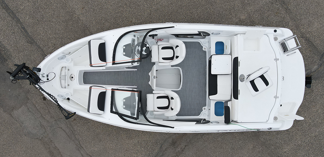 2017 Tahoe 500 TF Fiberglass Bowrider Runabouts Pre-owned Boats Exclusive Auto Marine inboard motor fishing boat