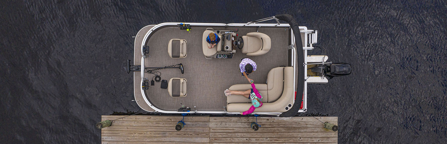 2022 Suntracker BASS BUGGY® 16 XL SELECT Exclusive Auto Marine pontoon boat powerboat fishing boat