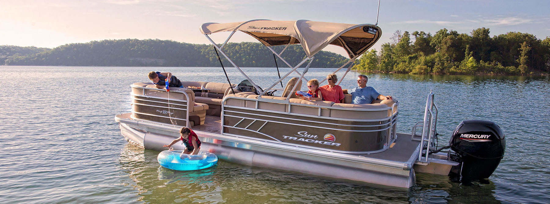 2022 Suntracker Party Barge 22 Exclusive Auto Marine recreational pontoon power boat outboard
