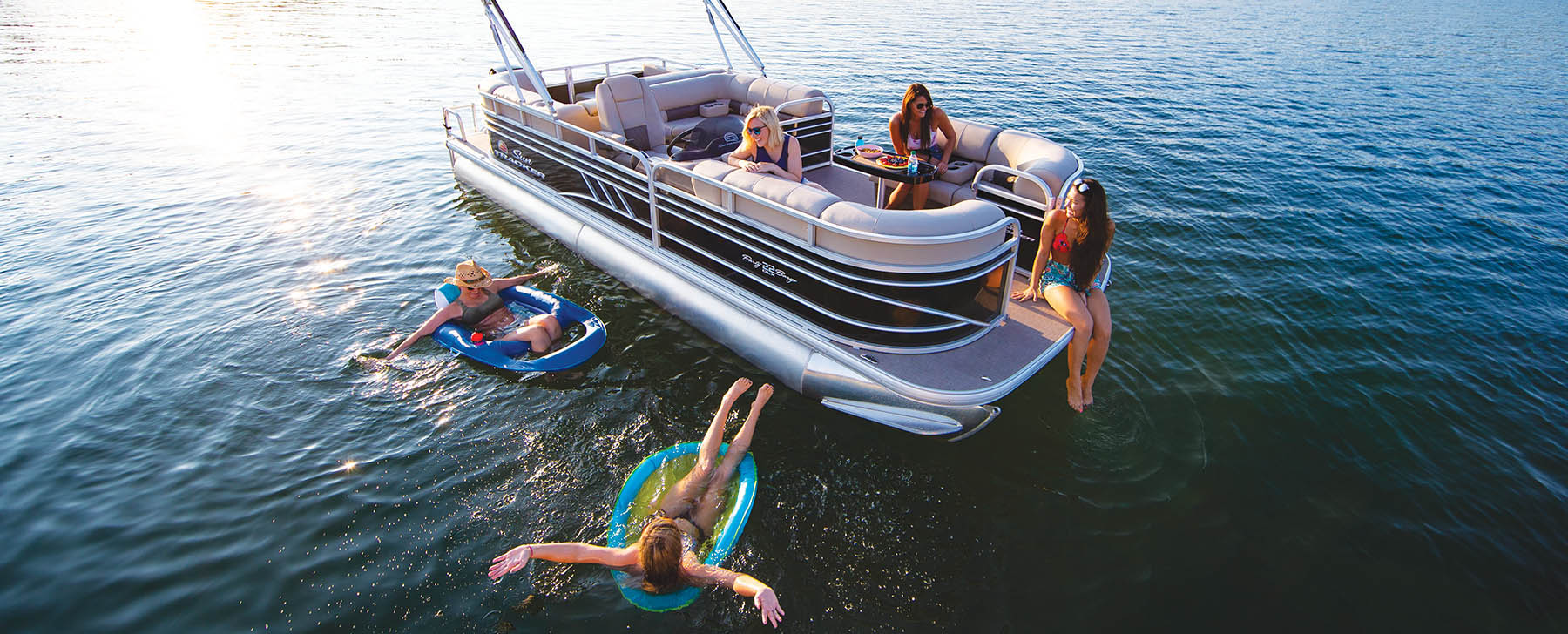 2022 SunTracker Party Barge 22 RF Exclusive Auto Marine recreational pontoon aluminum power boats outboard