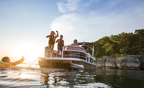 RECREATIONAL PONTOON BOATS