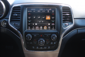 2017 Jeep Grand Cherokee Limited 4x4  Exclusive Auto Marine  pre-owned SUV 