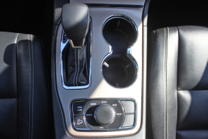 2017 Jeep Grand Cherokee Limited 4x4  Exclusive Auto Marine  pre-owned SUV 