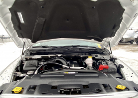 2019 Ram 1500 Classic SLT Crew Cab Pre-owned Vehicle Exclusive Auto Marine Used Vehicle 