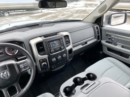 2019 Ram 1500 Classic SLT Crew Cab Pre-owned Vehicle Exclusive Auto Marine Used Vehicle 