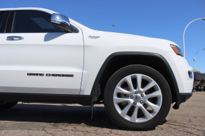 2017 Jeep Grand Cherokee Limited 4x4  Exclusive Auto Marine  pre-owned SUV 