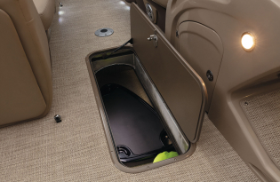 2022 Regency 230 DL3 Luxury pontoon power boat outboard motor