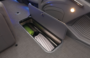 2022 Regency 230 LE3 Exclusive Auto Marine Luxury Pontoon power boat outboard motor