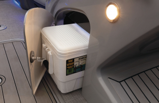 2022 Regency 230 LE3 Exclusive Auto Marine Luxury Pontoon power boat outboard motor