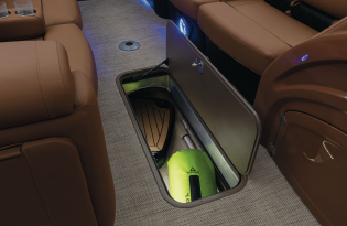 2022 Regeny 250 LE3 Sport Exclusive Auto Marine Luxury pontoon power boat outboard motor