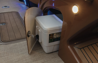 2022 Regeny 250 LE3 Sport Exclusive Auto Marine Luxury pontoon power boat outboard motor