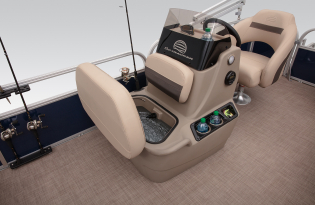 2022 Suntracker BASS BUGGY® 16 XL SELECT Exclusive Auto Marine pontoon boat powerboat fishing boat