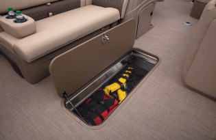 2022 Suntracker Fishin' Barge 24 DLX Exclusive Auto Marine fishing pontoon power boat outboard