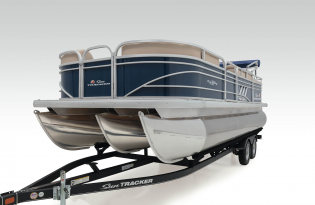 2022 SunTracker Party Barge 22 RF XP3 Exclusive Auto Marine recreational pontoon aluminum power boats outboard
