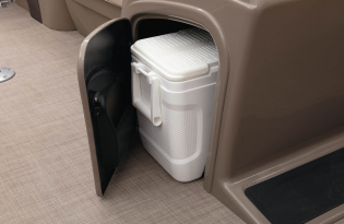 2022 Suntracker Party Barge 22 XP3 Exclusive Auto Marine recreational pontoon power boat outboard