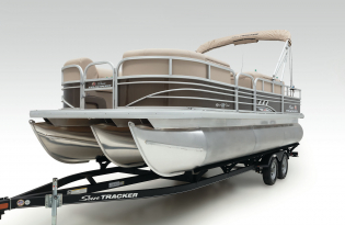 2022 Suntracker SportFish 22 XP3  Exclusive Auto Marine fishing pontoon power boat outboard
