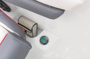 2022 Tahoe 210 S Runabout Bowrider Boat Exclusive Auto Marine Power Boat Outboard Sport Series