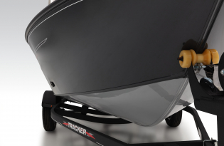 2022 TRACKER Pro Guide V-16 SC Exclusive Auto Marine fishing boat outboard