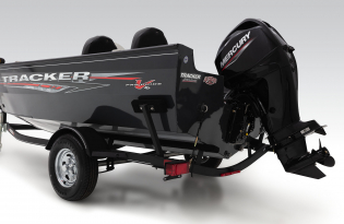 2022 TRACKER Pro Guide V-16 SC Exclusive Auto Marine fishing boat outboard