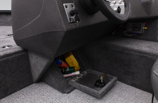 2022 TRACKER Pro Guide V-16 SC Exclusive Auto Marine fishing boat outboard