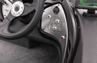 2022 Tracker PRO TEAM 175 TXW Exclusive Auto Marine mod-v aluminum fishing boat power boat outboard motor