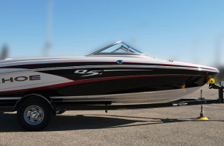 2013 Tahoe Q5i Fiberglass Bowrider Runabouts and Deckboats Pre-owned Boats Exclusive Auto Marine Inboard