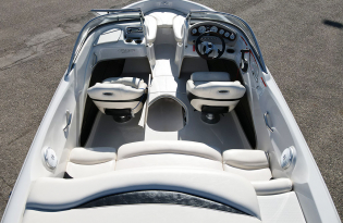 2013 Tahoe Q5i Fiberglass Bowrider Runabouts and Deckboats Pre-owned Boats Exclusive Auto Marine Inboard