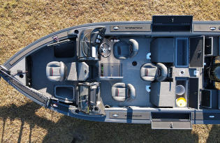 2021 Tracker Targa V18 Combo Pre-owned Boat Exclusive Auto Marine  Deep V fishing boat power boat outboard motor