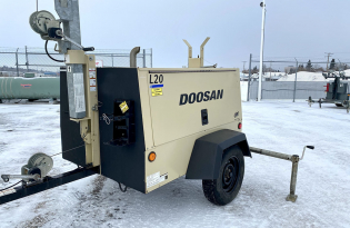 Used L20 Doosan Light Towers Exclusive Auto Marine