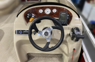 2014 SunTracker Party Barge 22 XP3 Pre-owned boat Exclusive Auto Marine used pontoon