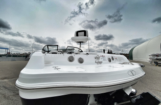 2017 Tahoe 500 TF Fiberglass Bowrider Runabouts Pre-owned Boats Exclusive Auto Marine inboard motor fishing boat