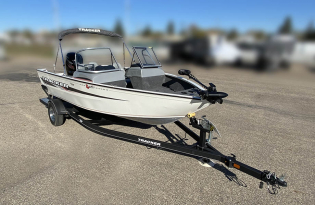2019 Tracker ProGuide 165 WalkThru Pre-owned boats Exclusive Auto Marine aluminum fishing outboard power boat