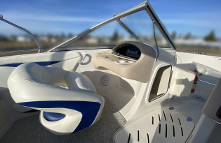 2007 Tahoe Q7i Sport Pre-owned boat Exclusive Auto Marine BowRider Fiberglass boat power boat stern