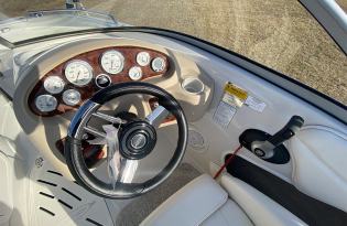 2007 Tahoe Q7i Sport Pre-owned boat Exclusive Auto Marine BowRider Fiberglass boat power boat stern