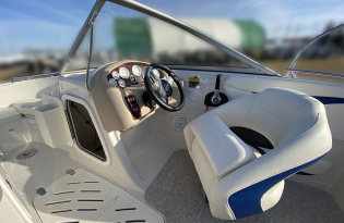 2007 Tahoe Q7i Sport Pre-owned boat Exclusive Auto Marine BowRider Fiberglass boat power boat stern