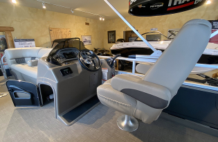 2022 Suntracker SportFish 22 Exclusive Auto Marine fishing pontoon power boat outboard