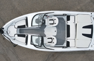 2017 Tahoe 500 TF Fiberglass Bowrider Runabouts Pre-owned Boats Exclusive Auto Marine inboard motor fishing boat