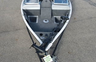2019 Tracker ProGuide 165 WalkThru Pre-owned boats Exclusive Auto Marine aluminum fishing outboard power boat