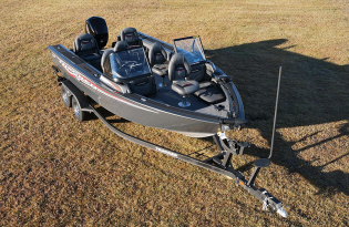 2021 Tracker Targa V18 Combo Pre-owned Boat Exclusive Auto Marine  Deep V fishing boat power boat outboard motor