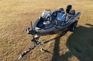 2021 Tracker Targa V18 Combo Pre-owned Boat Exclusive Auto Marine  Deep V fishing boat power boat outboard motor