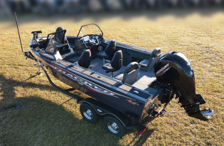 2021 Tracker Targa V18 Combo Pre-owned Boat Exclusive Auto Marine  Deep V fishing boat power boat outboard motor