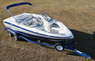 2007 Tahoe Q7i Sport Pre-owned boat Exclusive Auto Marine BowRider Fiberglass boat power boat stern