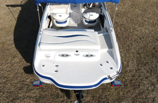 2007 Tahoe Q7i Sport Pre-owned boat Exclusive Auto Marine BowRider Fiberglass boat power boat stern