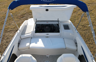 2007 Tahoe Q7i Sport Pre-owned boat Exclusive Auto Marine BowRider Fiberglass boat power boat stern