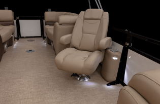 2022 Regency 230 DL3 Luxury pontoon power boat outboard motor