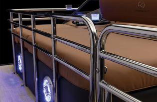 2022 Regeny 250 LE3 Sport Exclusive Auto Marine Luxury pontoon power boat outboard motor