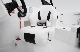 2022 Tahoe 1950 Fiberglass Runabout Bowrider Power Boat Exclusive Auto Marine Outboard Deck Series