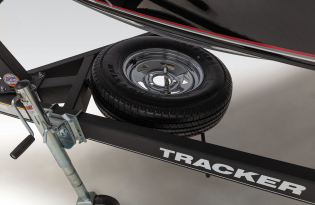 2022 Tracker Targa V19 Walk Thru Exclusive Auto Marine aluminum fishing boat power boat outboard motor