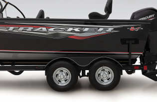 2022 Tracker Targa V19 Walk Thru Exclusive Auto Marine aluminum fishing boat power boat outboard motor