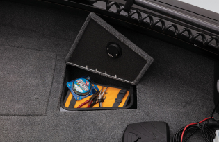 2022 Tracker Targa V19 Walk Thru Exclusive Auto Marine aluminum fishing boat power boat outboard motor